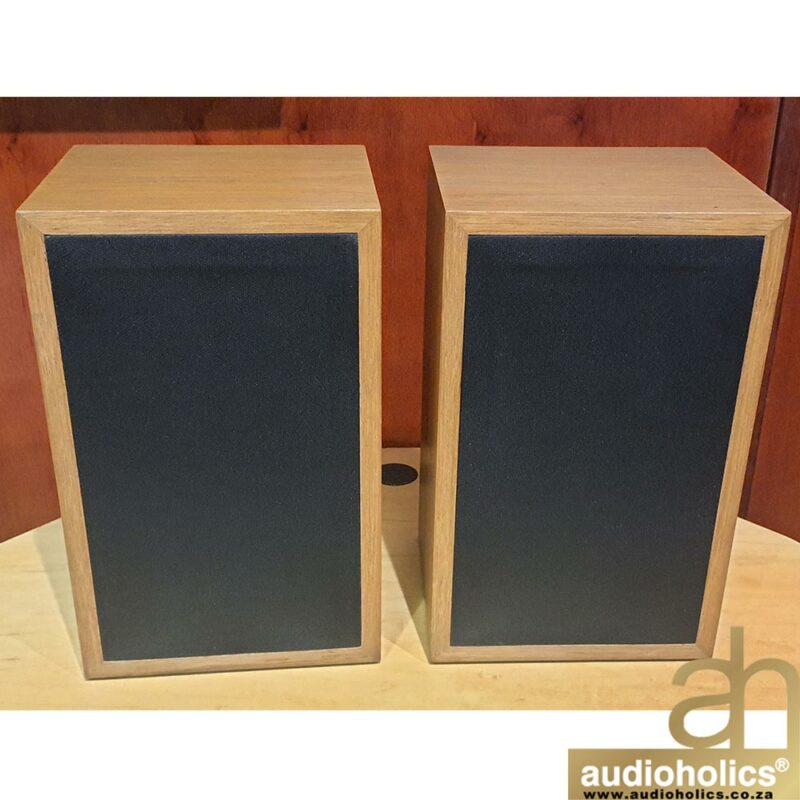 linn kan bookshelf speakers